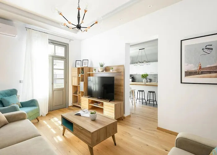 Innovative Upscale 2-Br Flat In Premium Location