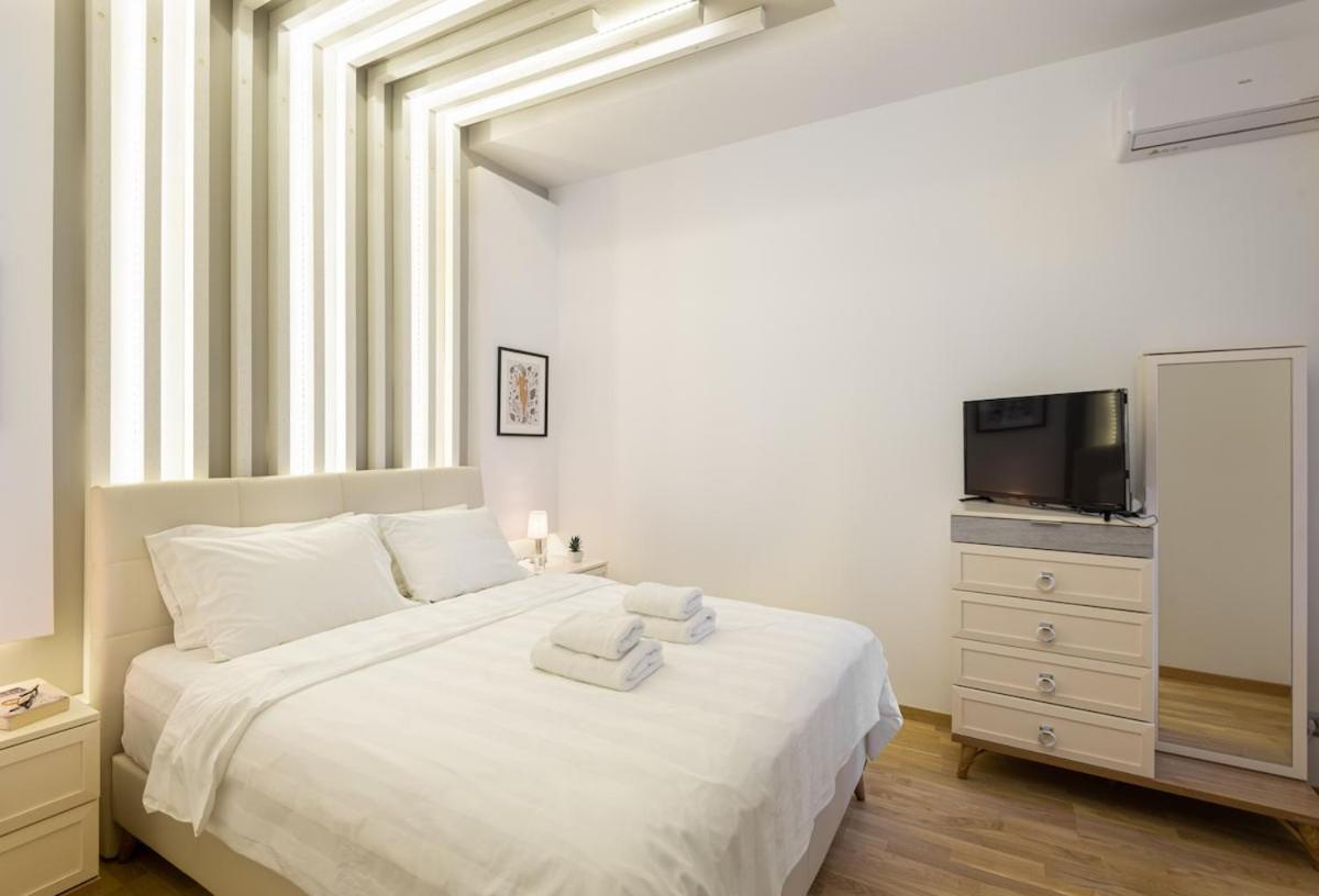 Apartment Innovative Upscale 2-br Flat In Premium Location *